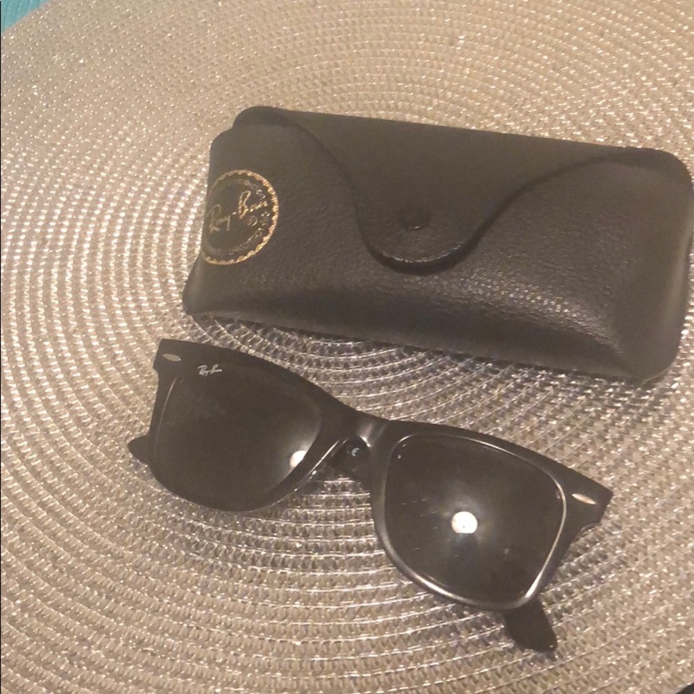 Ray-Ban Wayfarer Classics - image 1